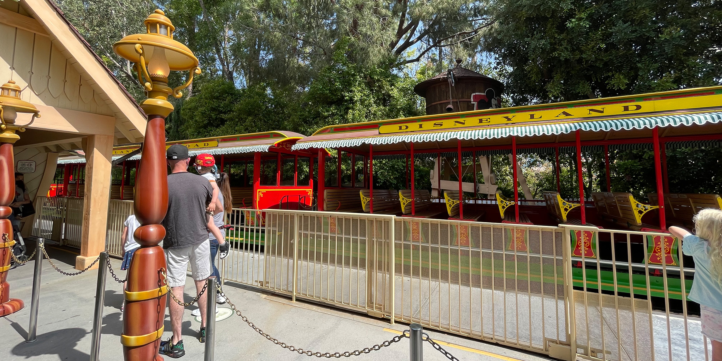 Yesterland: Mickey's Toontown Fair Train Station