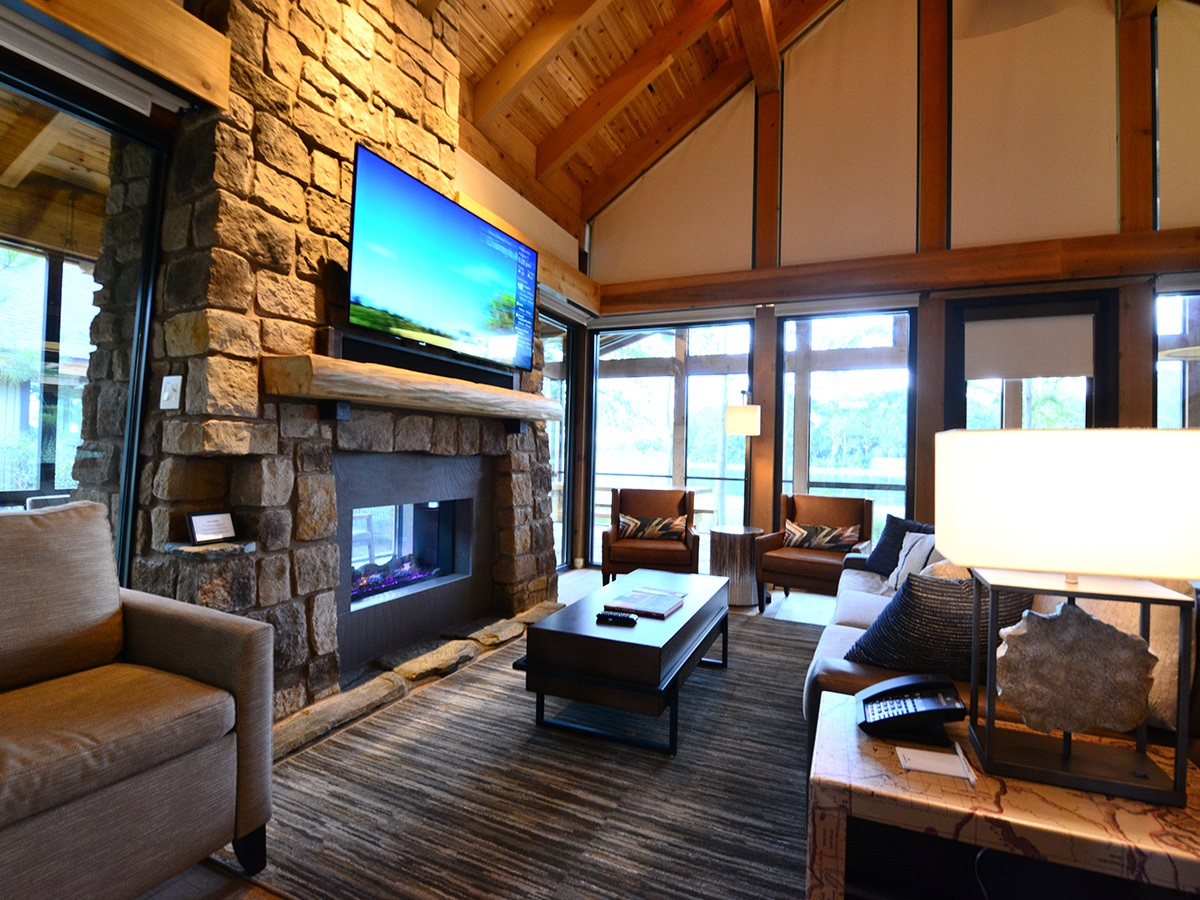 Copper Creek Villas Cabin Living Room