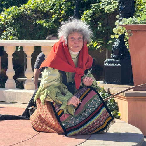Le Befana in Italy Icon