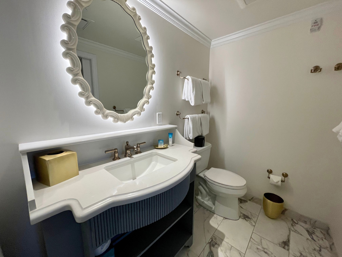 Riviera Grand Villa Bathroom