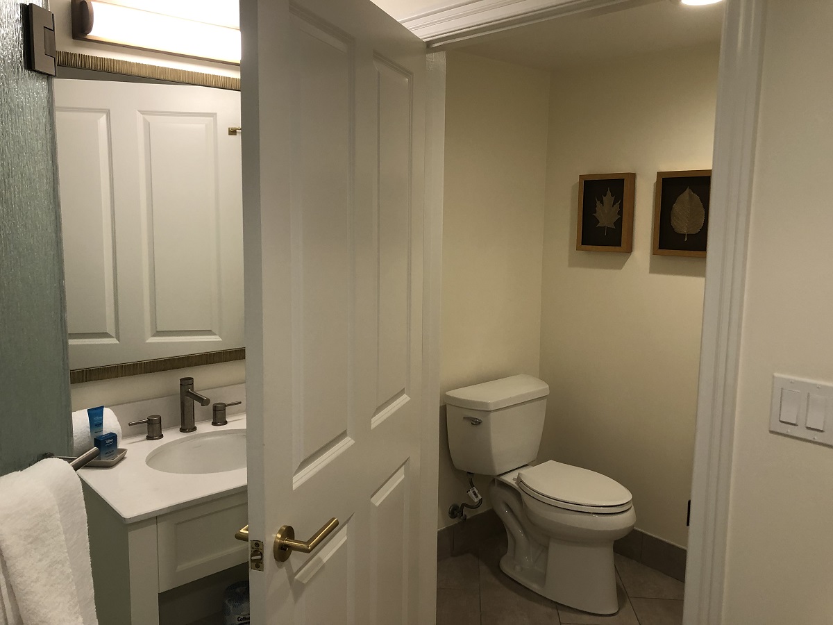 Saratoga Springs 1- and 2-Bedroom Bathroom