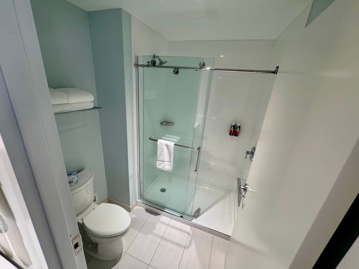 Terra Luna Bathroom